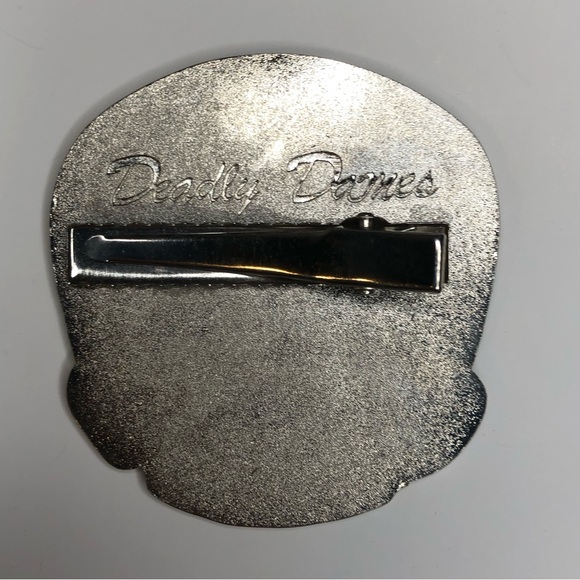 Deadly Dames by Micheline Pitt silver and black skull clothing clip rare - Picture 6 of 12